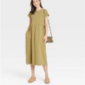 Universal Threads Green Dress